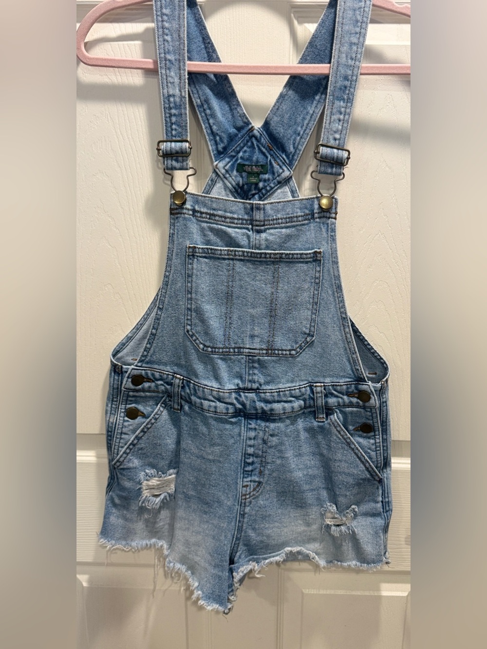 Wild Fable Denim Overall Shorts Size Small Light Wash Distressed Y2K Shortalls - Picture 2 of 8